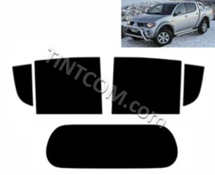                                 Folia do Przyciemniania Szyb - Mitsubishi Triton Dual Cab (2007 - 2012) Solar Gard - seria NR Smoke Plus
                            